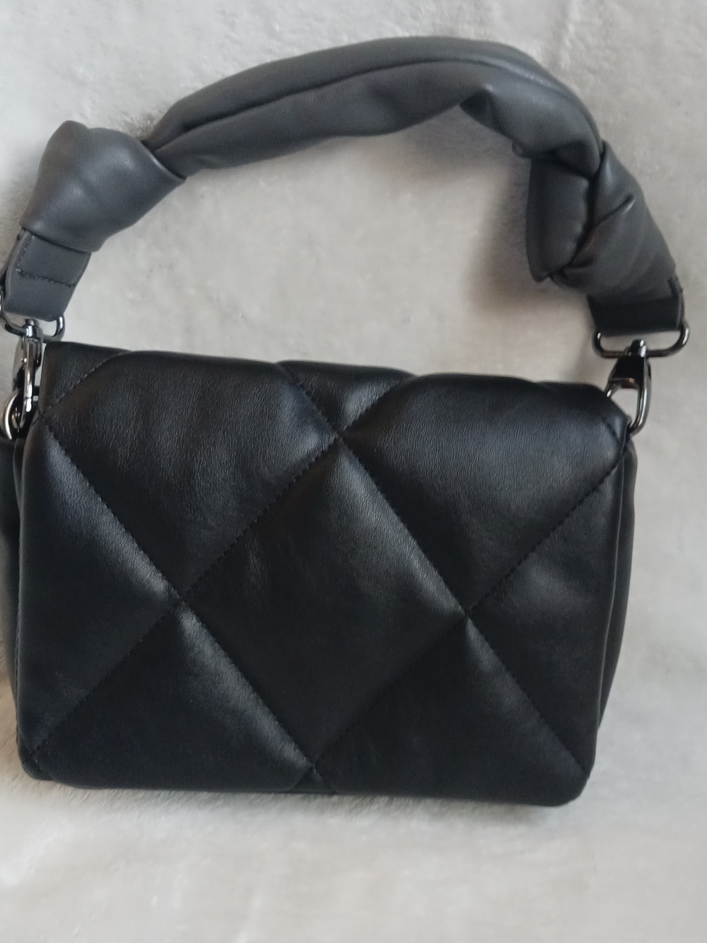 Quilted Top-Handle Shoulder Bag - Black Pillow Purse